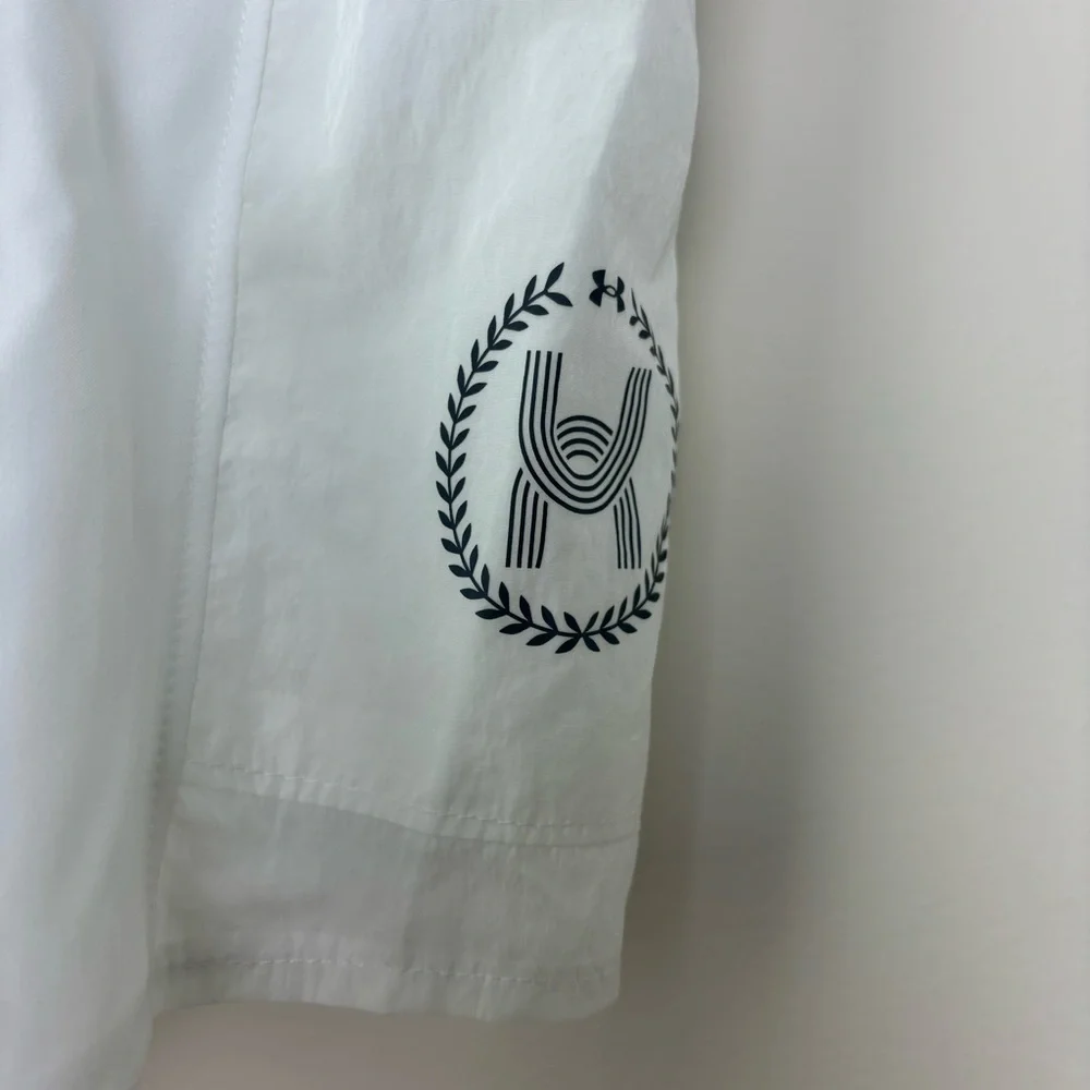 Under Armour NWT Run Anywhere White Shorts Size Large - Picture 5 of 10
